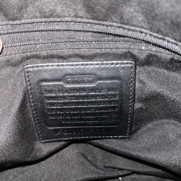 Coach purse, black and silver, used once, no callouts! EUC NWOT - Picture 4 of 4
